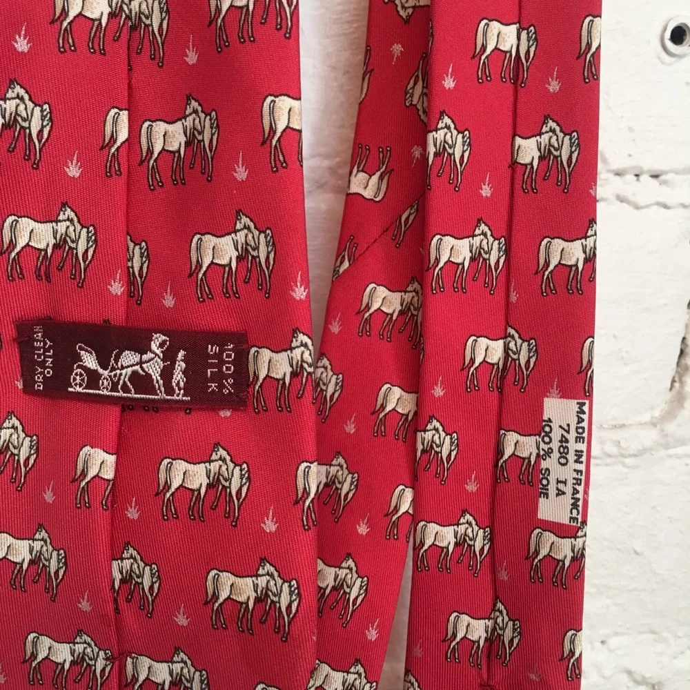 Hermes silk horse print necktie dark pink equestrian